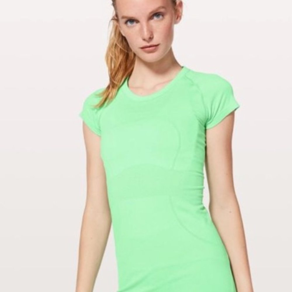 Swiftly Tech Short Sleeve light green